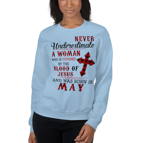 Divesart - Never underestimate a Grandma was born in May Unisex Sweatshirt